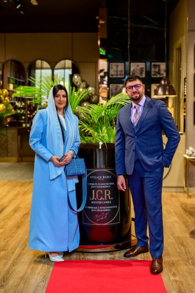 6840506fbc484878aada03ce4a4748fe LLQ Lifestyle