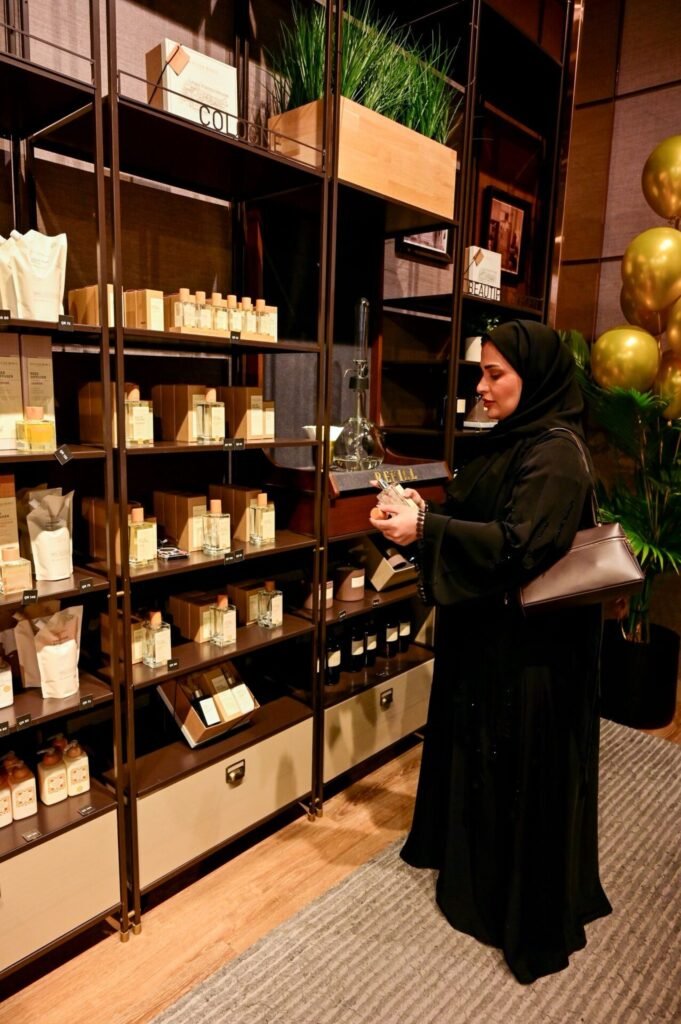 6d2d58150db14e6ea9b905a75b9fb856 LLQ Lifestyle