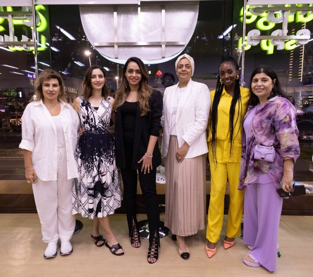 Samar and Maisam with guests at a Diva Chat editionjpg LLQ Lifestyle